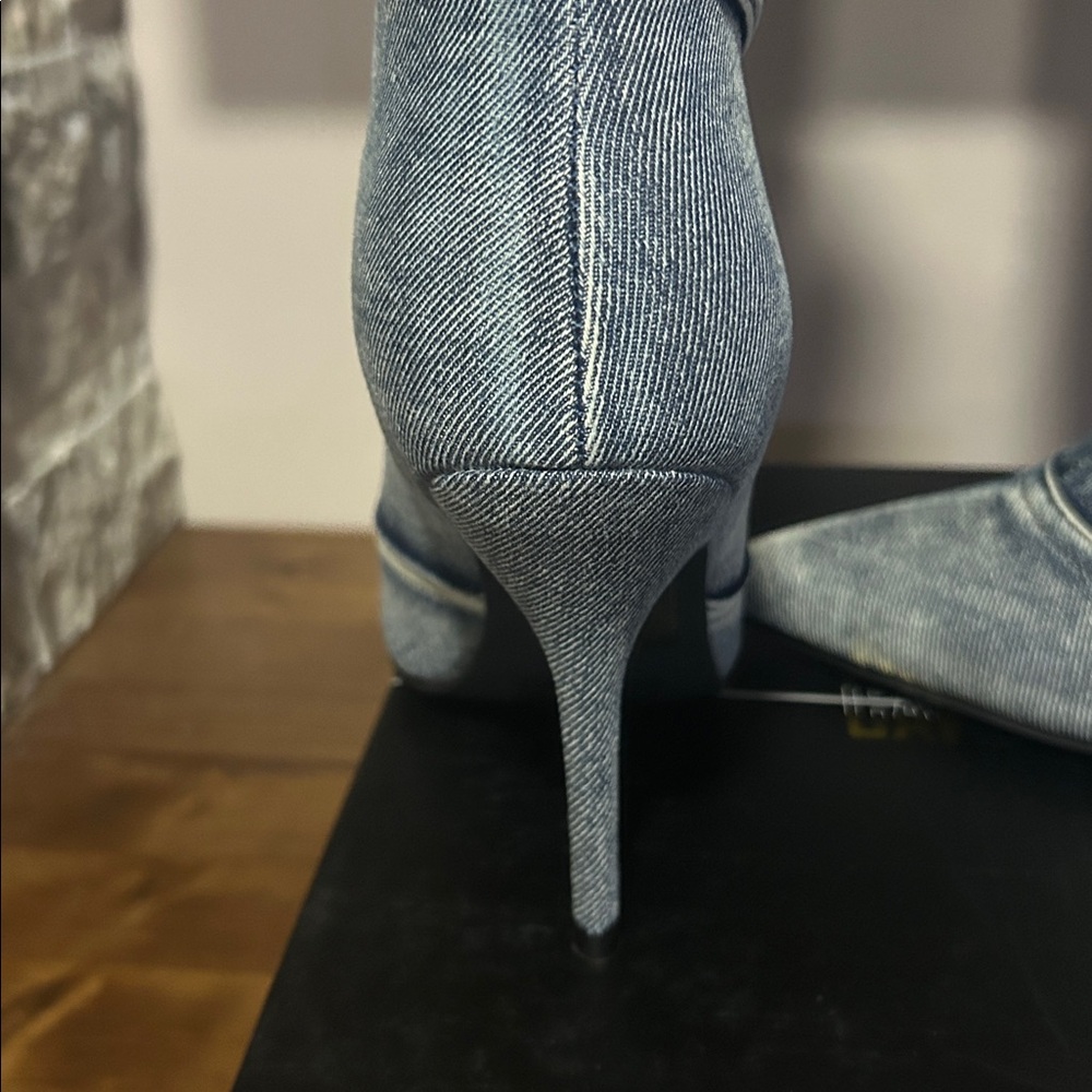 Cape Robbin Salina Light Blue Denim Heeled Boots new in box size 6 - Picture 6 of 13